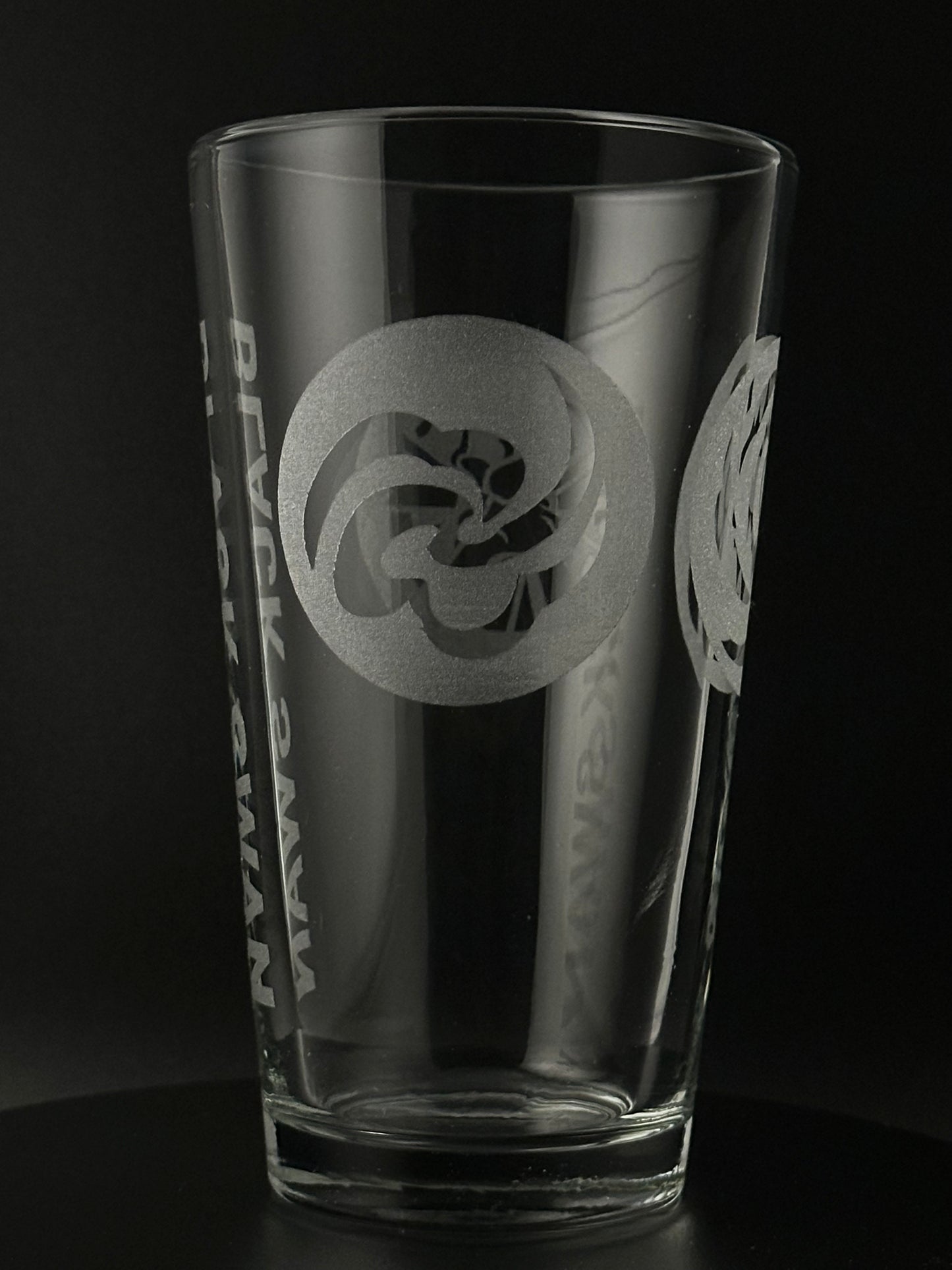 Black Swan - Engraved Glass